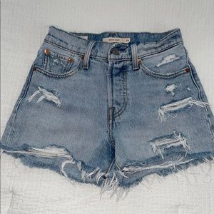 Levi shorts